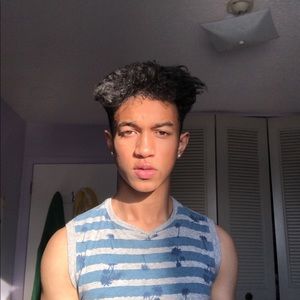 Meet your Posher, Jonathan